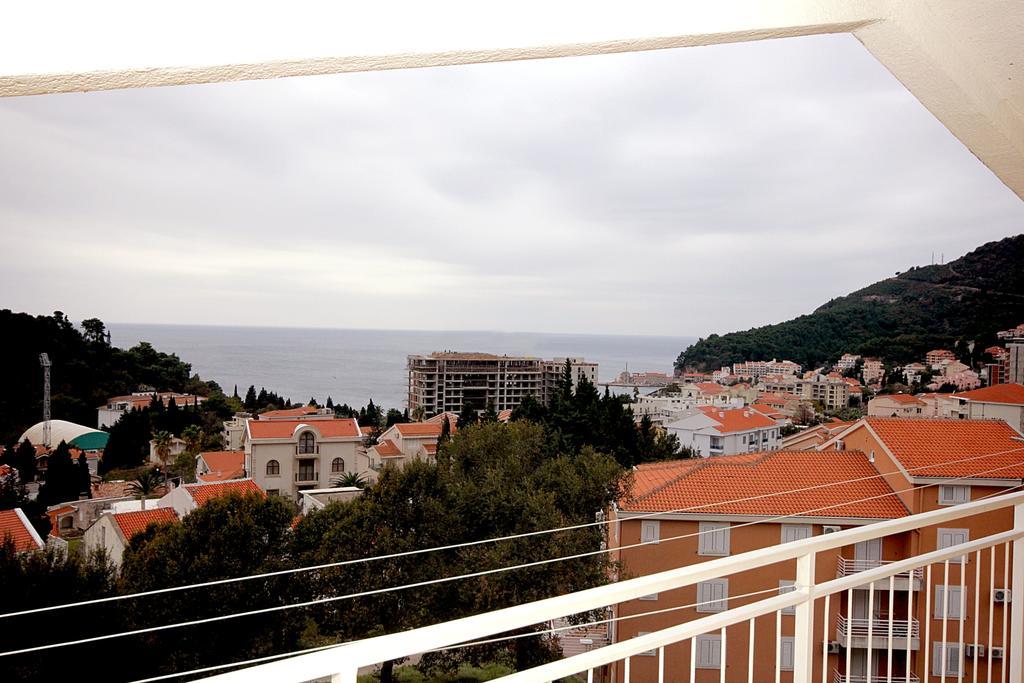 Apartmani Neda Bane Petrovac Exterior photo