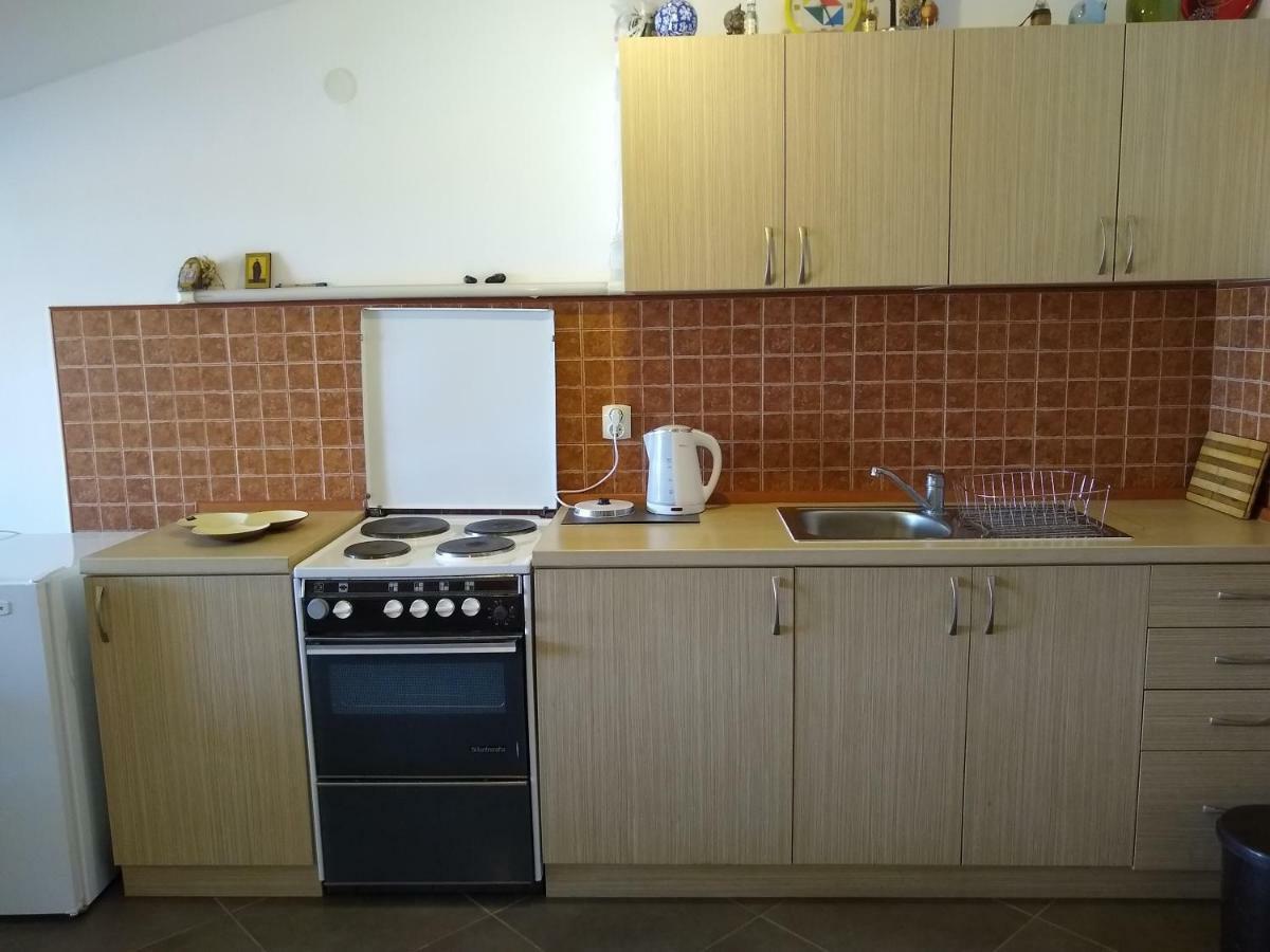 Apartmani Neda Bane Petrovac Exterior photo