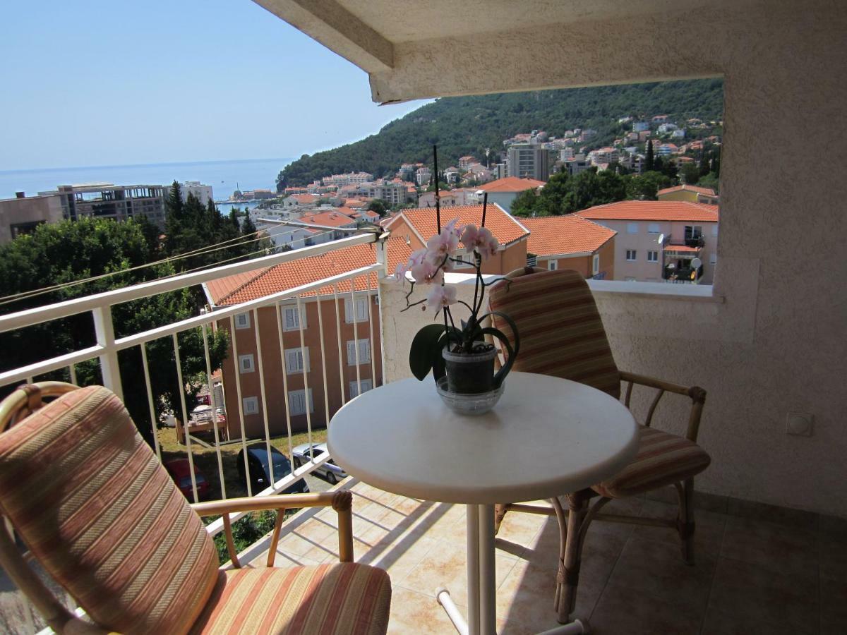 Apartmani Neda Bane Petrovac Exterior photo
