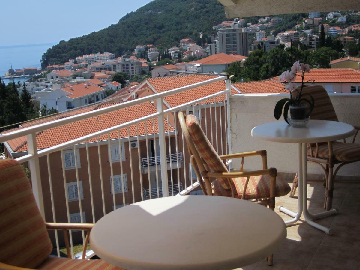 Apartmani Neda Bane Petrovac Exterior photo